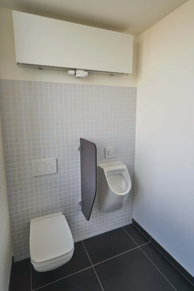 Allerufer 8 Verden – WC und Urinal